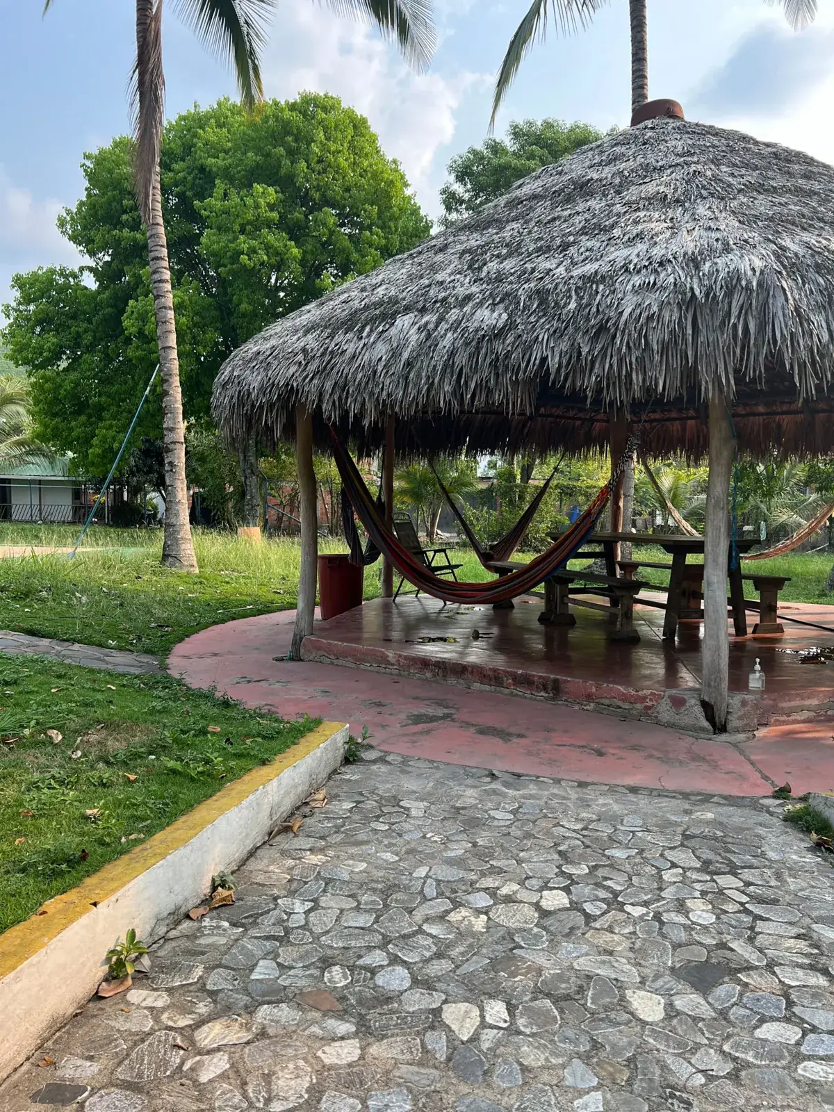 Kiosko con hamacas